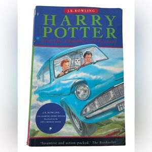 🎉6/$20 VINTAGE HARRY POTTER AND THE CHAMBER OF SECRETS BOOK